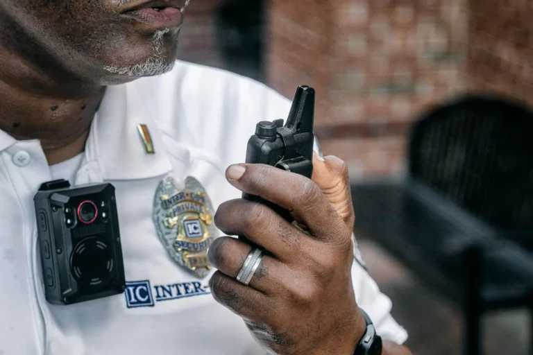 Contract Security vs. In-House Security: Making the Right Choice for Your Business